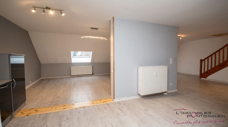 Ma-Cabane - Location Appartement Frasne, 78 m²