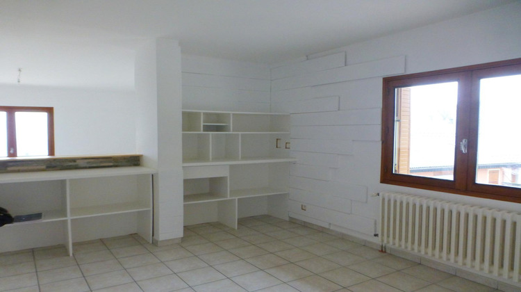 Ma-Cabane - Location Appartement Fréterive, 110 m²