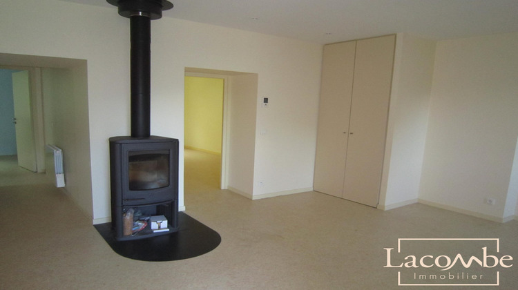 Ma-Cabane - Location Appartement Fréterive, 65 m²
