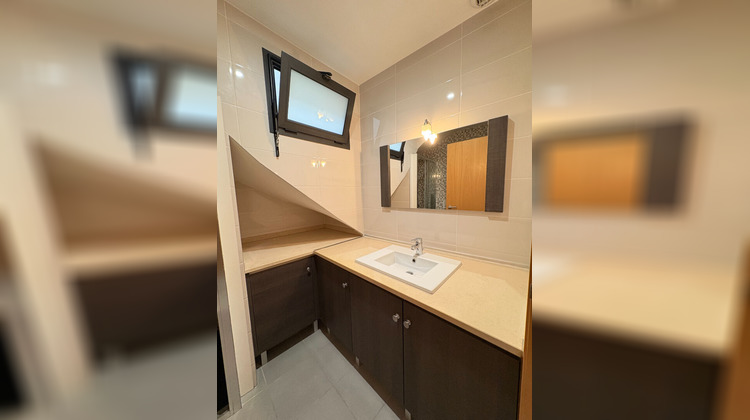 Ma-Cabane - Location Appartement FRONTIGNAN, 75 m²
