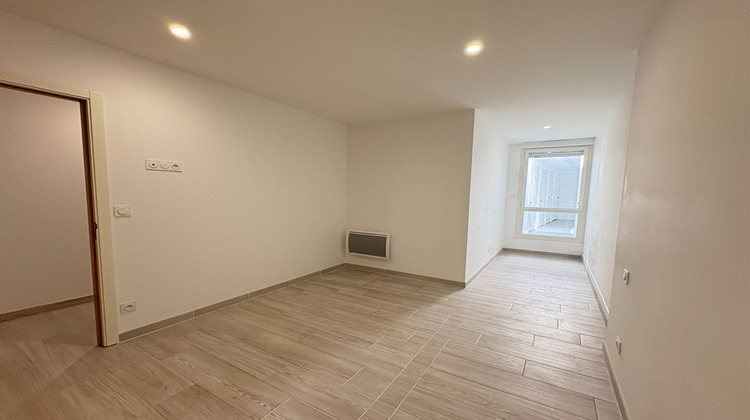 Ma-Cabane - Location Appartement FRONTIGNAN, 75 m²