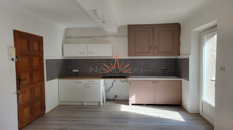 Ma-Cabane - Location Appartement FUVEAU, 32 m²