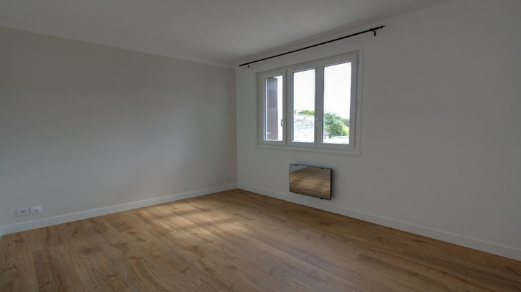 Ma-Cabane - Location Appartement GAILLON-SUR-MONTCIENT, 38 m²