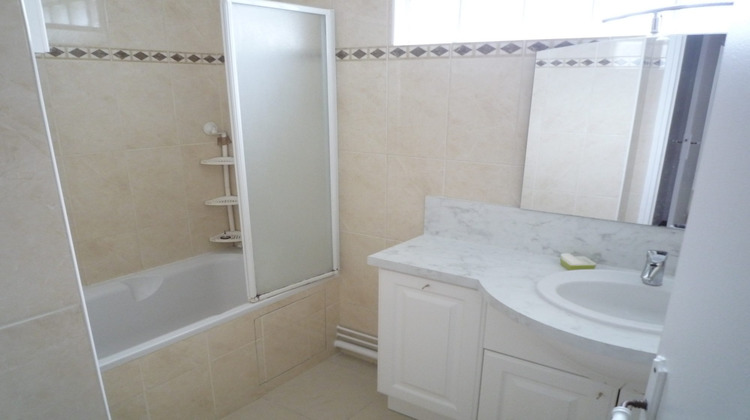 Ma-Cabane - Location Appartement Garches, 77 m²