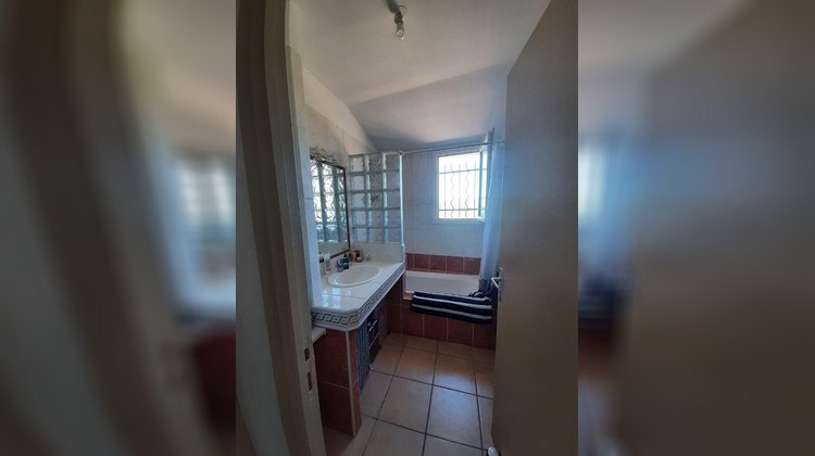 Ma-Cabane - Location Appartement GAREOULT, 65 m²