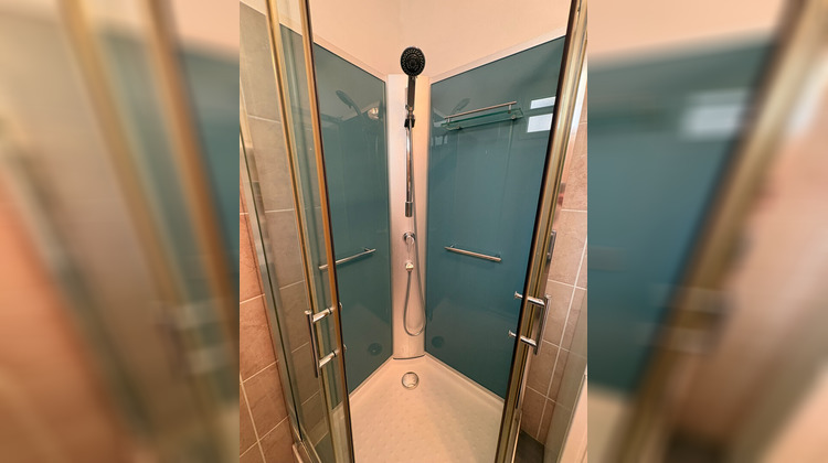 Ma-Cabane - Location Appartement GAREOULT, 73 m²