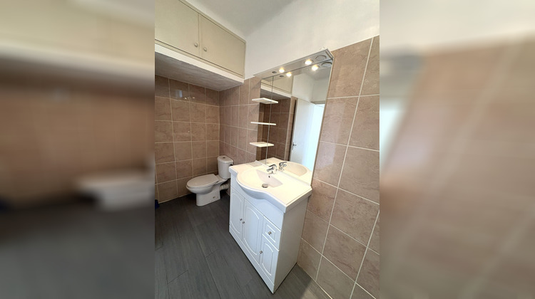 Ma-Cabane - Location Appartement GAREOULT, 73 m²