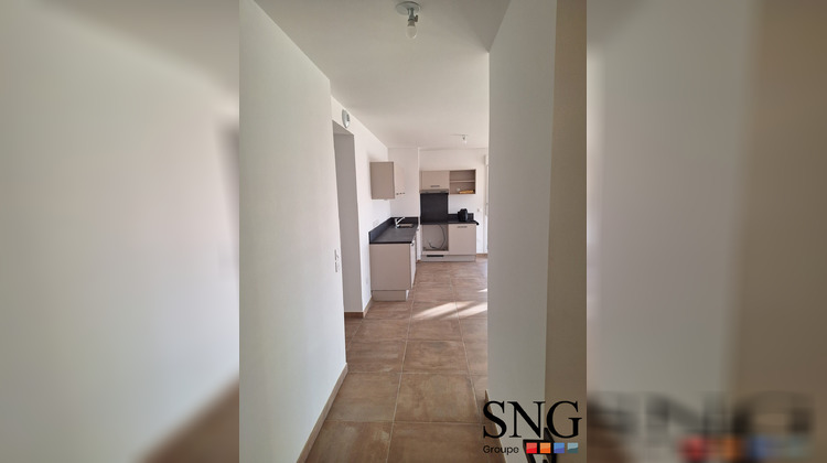 Ma-Cabane - Location Appartement Garons, 90 m²