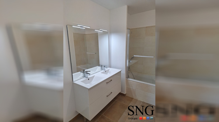 Ma-Cabane - Location Appartement Garons, 90 m²