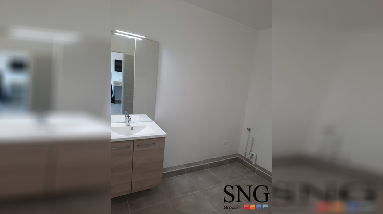 Ma-Cabane - Location Appartement Garons, 42 m²