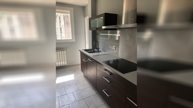 Ma-Cabane - Location Appartement GELOS, 69 m²