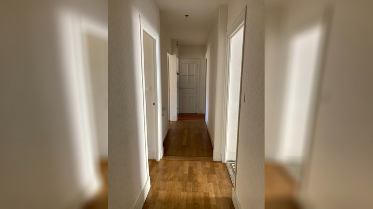 Ma-Cabane - Location Appartement GENELARD, 99 m²