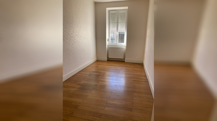 Ma-Cabane - Location Appartement GENELARD, 99 m²