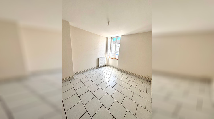 Ma-Cabane - Location Appartement GENELARD, 93 m²