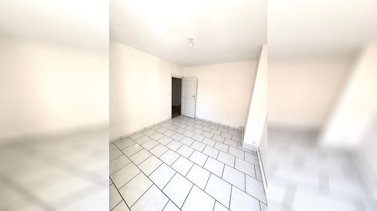 Ma-Cabane - Location Appartement GENELARD, 93 m²