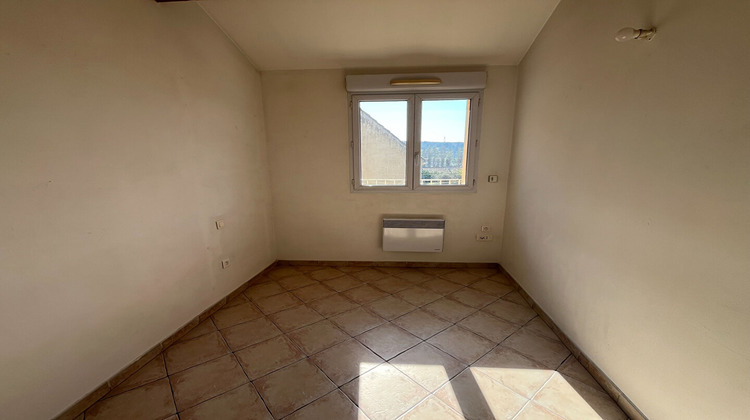 Ma-Cabane - Location Appartement GIGNAC-LA-NERTHE, 48 m²