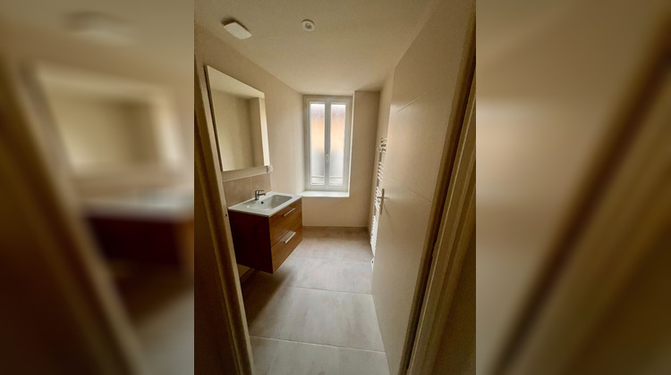 Ma-Cabane - Location Appartement GINESTAS, 43 m²