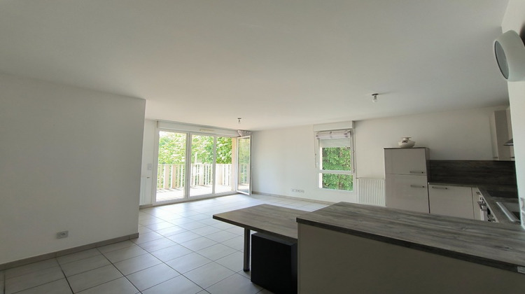 Ma-Cabane - Location Appartement GIVORS, 75 m²