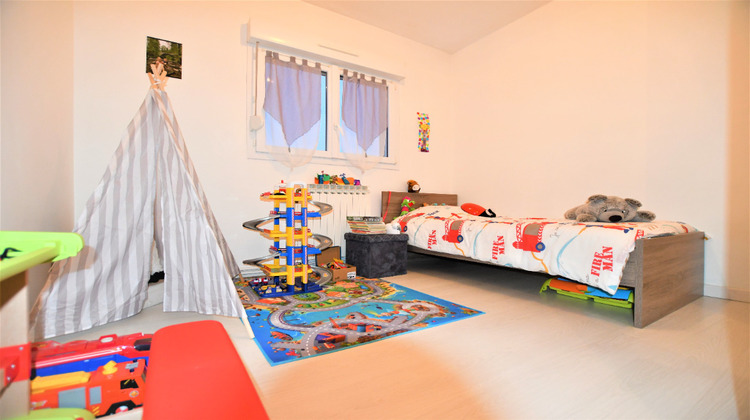 Ma-Cabane - Location Appartement GOLBEY, 96 m²