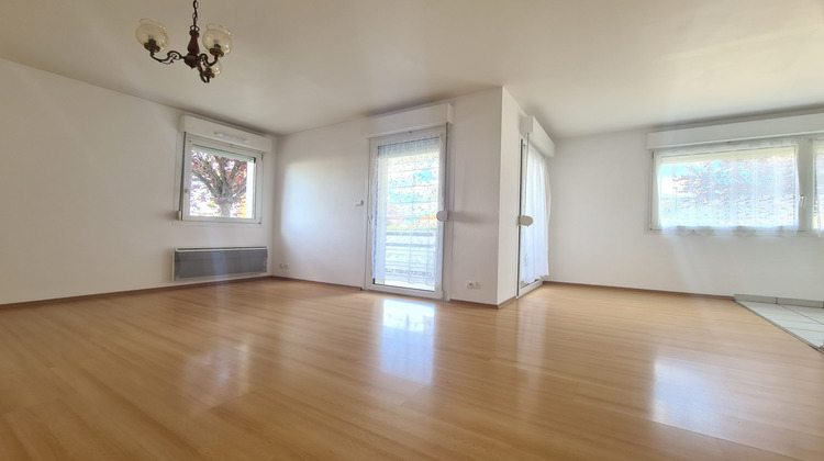 Ma-Cabane - Location Appartement GOLBEY, 48 m²