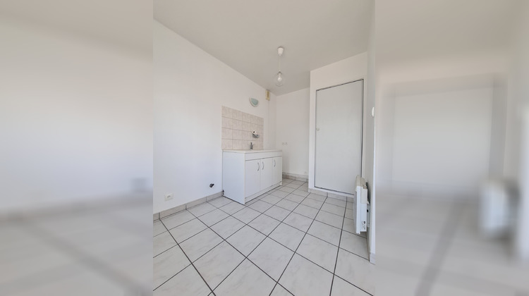 Ma-Cabane - Location Appartement GOLBEY, 48 m²