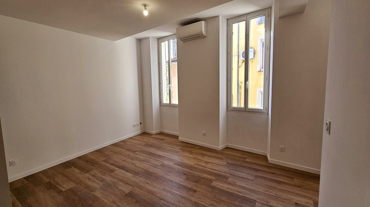 Ma-Cabane - Location Appartement Gonfaron, 39 m²