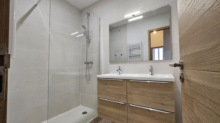 Ma-Cabane - Location Appartement Gonfaron, 47 m²