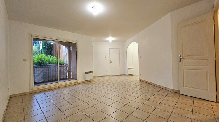 Ma-Cabane - Location Appartement Gonfaron, 71 m²