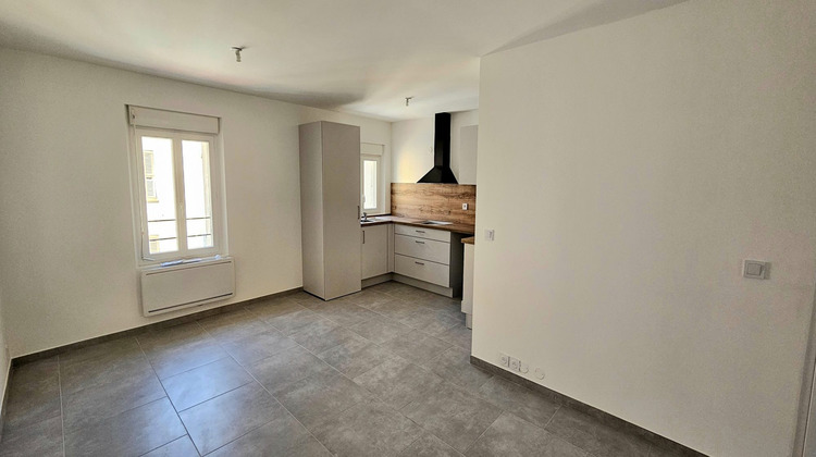 Ma-Cabane - Location Appartement Gonfaron, 45 m²