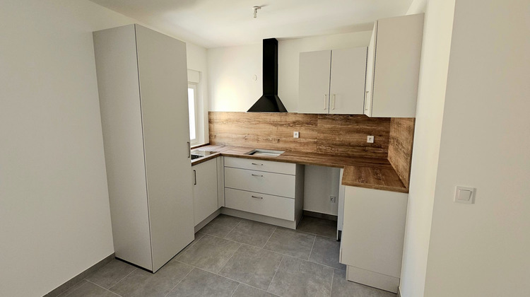Ma-Cabane - Location Appartement Gonfaron, 45 m²