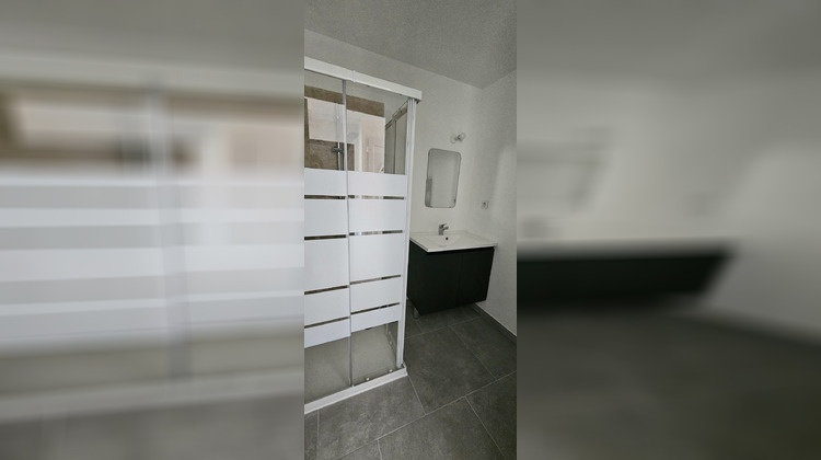 Ma-Cabane - Location Appartement Gonfaron, 45 m²