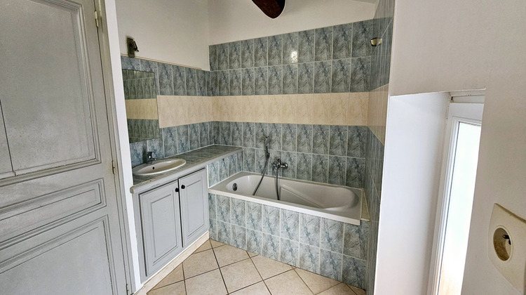 Ma-Cabane - Location Appartement Gonfaron, 68 m²
