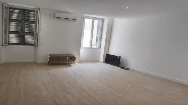 Ma-Cabane - Location Appartement GONFARON, 20 m²