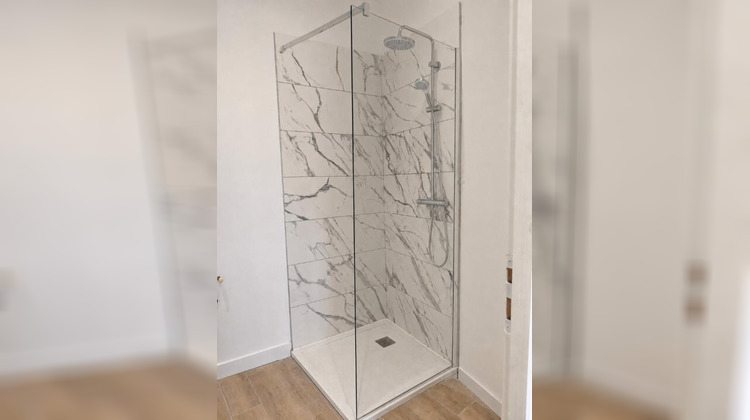Ma-Cabane - Location Appartement GONFARON, 20 m²