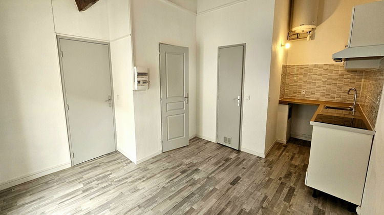 Ma-Cabane - Location Appartement Gonfaron, 27 m²