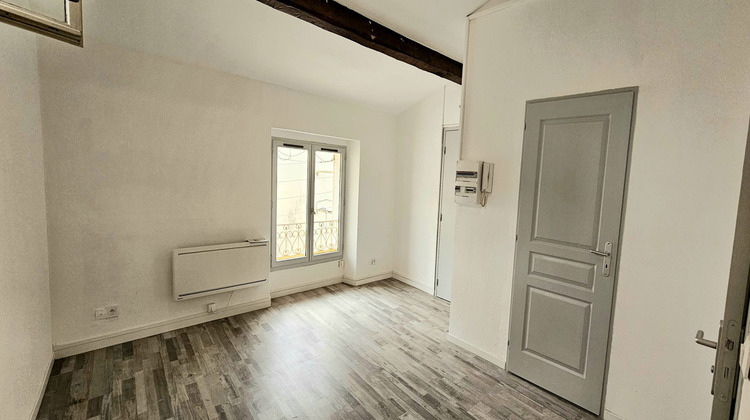 Ma-Cabane - Location Appartement Gonfaron, 27 m²