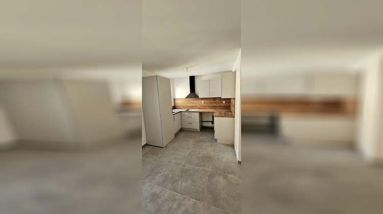 Ma-Cabane - Location Appartement Gonfaron, 47 m²