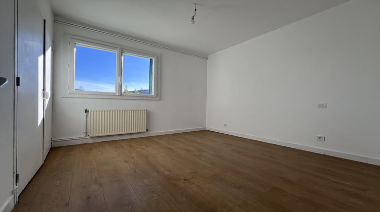 Ma-Cabane - Location Appartement GOURDAN POLIGNAN, 70 m²