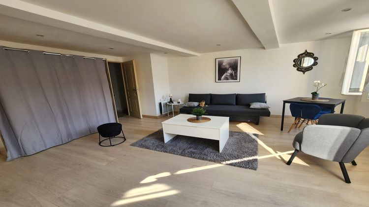 Ma-Cabane - Location Appartement Grans, 27 m²