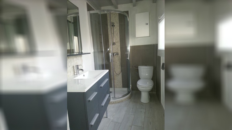 Ma-Cabane - Location Appartement GRANS, 75 m²