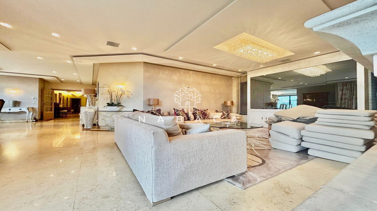 Ma-Cabane - Location Appartement Grasse, 217 m²