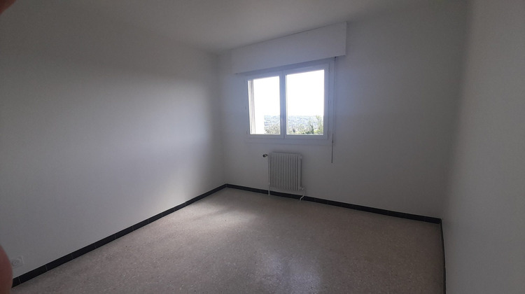 Ma-Cabane - Location Appartement Grasse, 67 m²