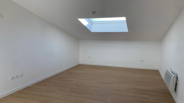 Ma-Cabane - Location Appartement GRATENTOUR, 107 m²