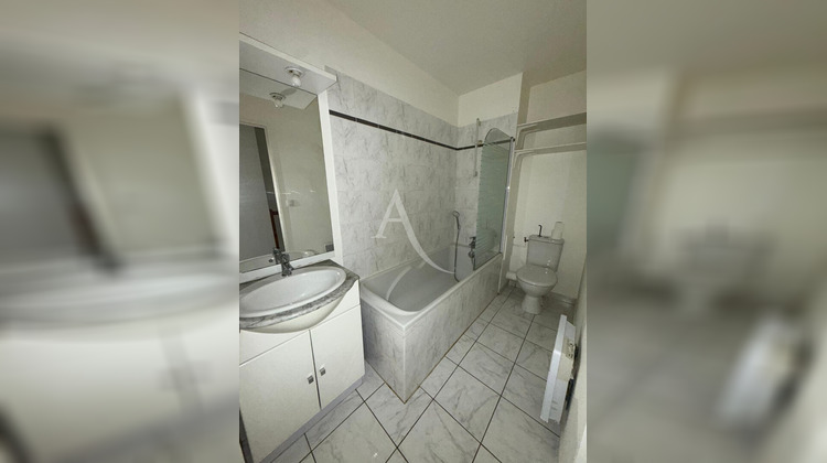Ma-Cabane - Location Appartement GRAVIGNY, 44 m²