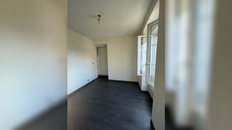 Ma-Cabane - Location Appartement GRAY, 42 m²