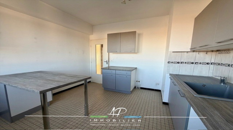 Ma-Cabane - Location Appartement Gray, 93 m²