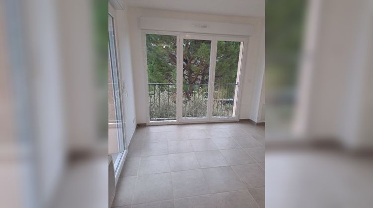 Ma-Cabane - Location Appartement GREASQUE, 36 m²