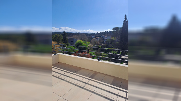 Ma-Cabane - Location Appartement GREASQUE, 58 m²