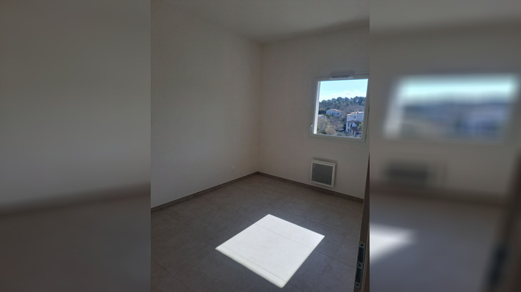 Ma-Cabane - Location Appartement GREASQUE, 58 m²