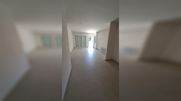 Ma-Cabane - Location Appartement GREASQUE, 54 m²